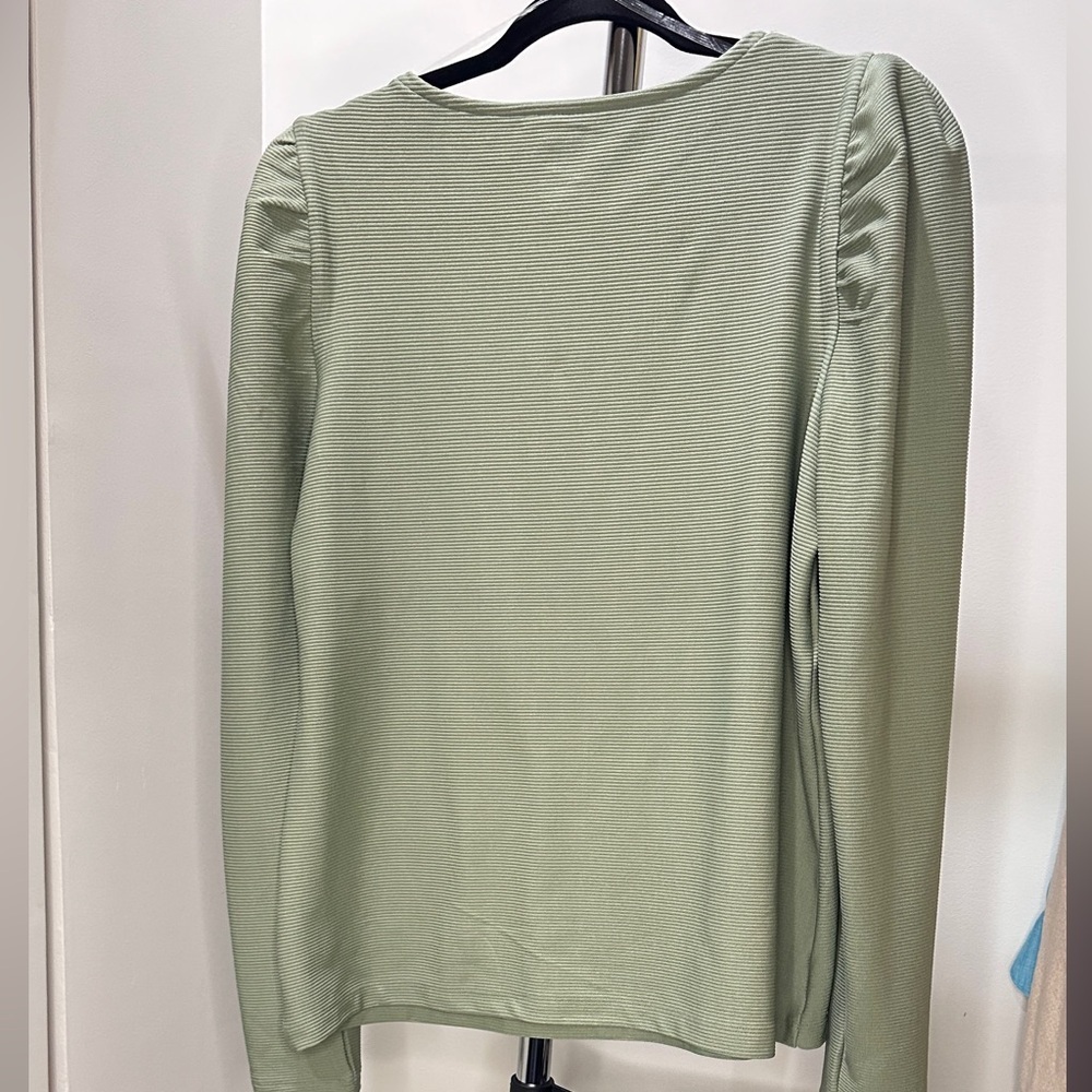 Nine West Long Sleeved Top Olive Green with Ruffle Shoulder, Size L - Picture 3 of 3